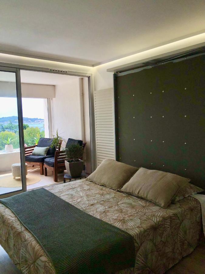 Charme & Calme-Tamaris- Studio Vue Mer - Piscine - Le Petit Olivier Sur Mer La Seyne-sur-Mer Exterior foto